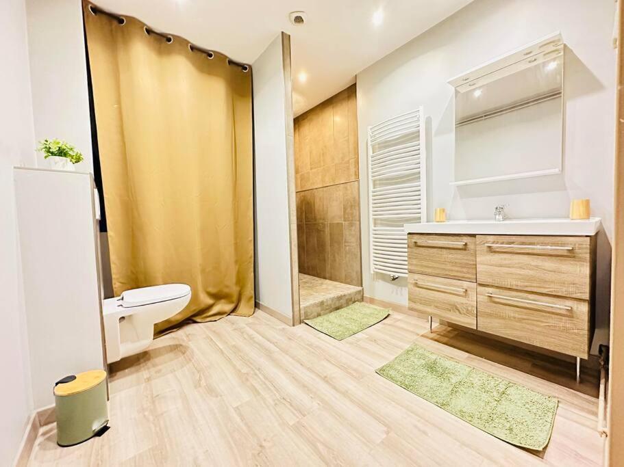 Appartement Au Coeur De Bruyeres Extérieur photo
